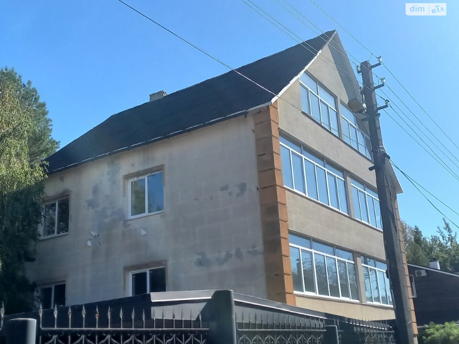 трехэтажный дом, 610.8 кв. м, кирпич. Продажа в Обухове район Обухов фото 1 трехэтажный дом, 610.8 кв. м, кирпич. Продажа в Обухове район Обухов фото 1