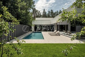 одноповерховий будинок, 305 кв. м, цегла. Продаж у Плютах фото 2