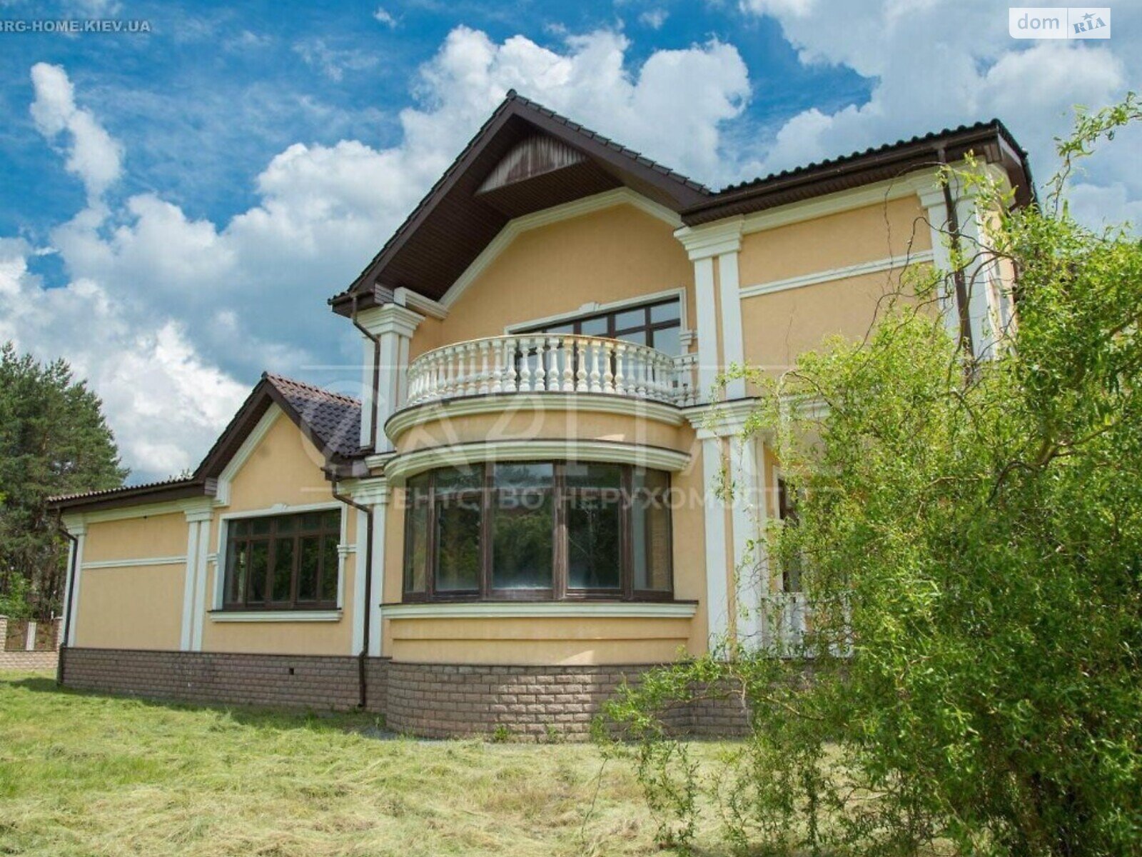 двоповерховий будинок з ремонтом, 585 кв. м, цегла. Продаж у Підгірцях фото 1