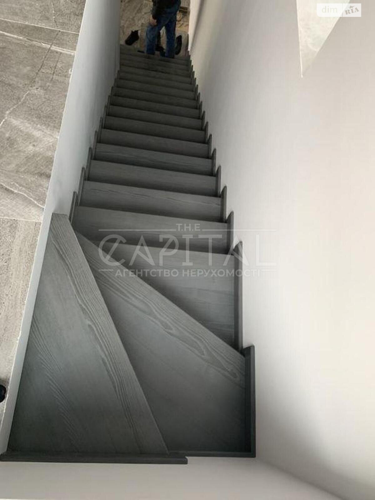 двоповерховий будинок з ремонтом, 220 кв. м, кирпич. Продаж у Підгірцях фото 1 двоповерховий будинок з ремонтом, 220 кв. м, кирпич. Продаж у Підгірцях фото 1
