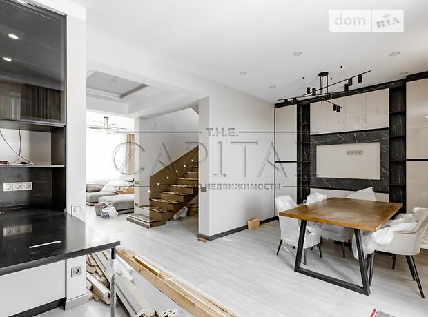 триповерховий будинок з балконом, 220 кв. м, цегла. Продаж в Підгірцях (Київська обл.) фото 1 триповерховий будинок з балконом, 220 кв. м, цегла. Продаж в Підгірцях (Київська обл.) фото 1