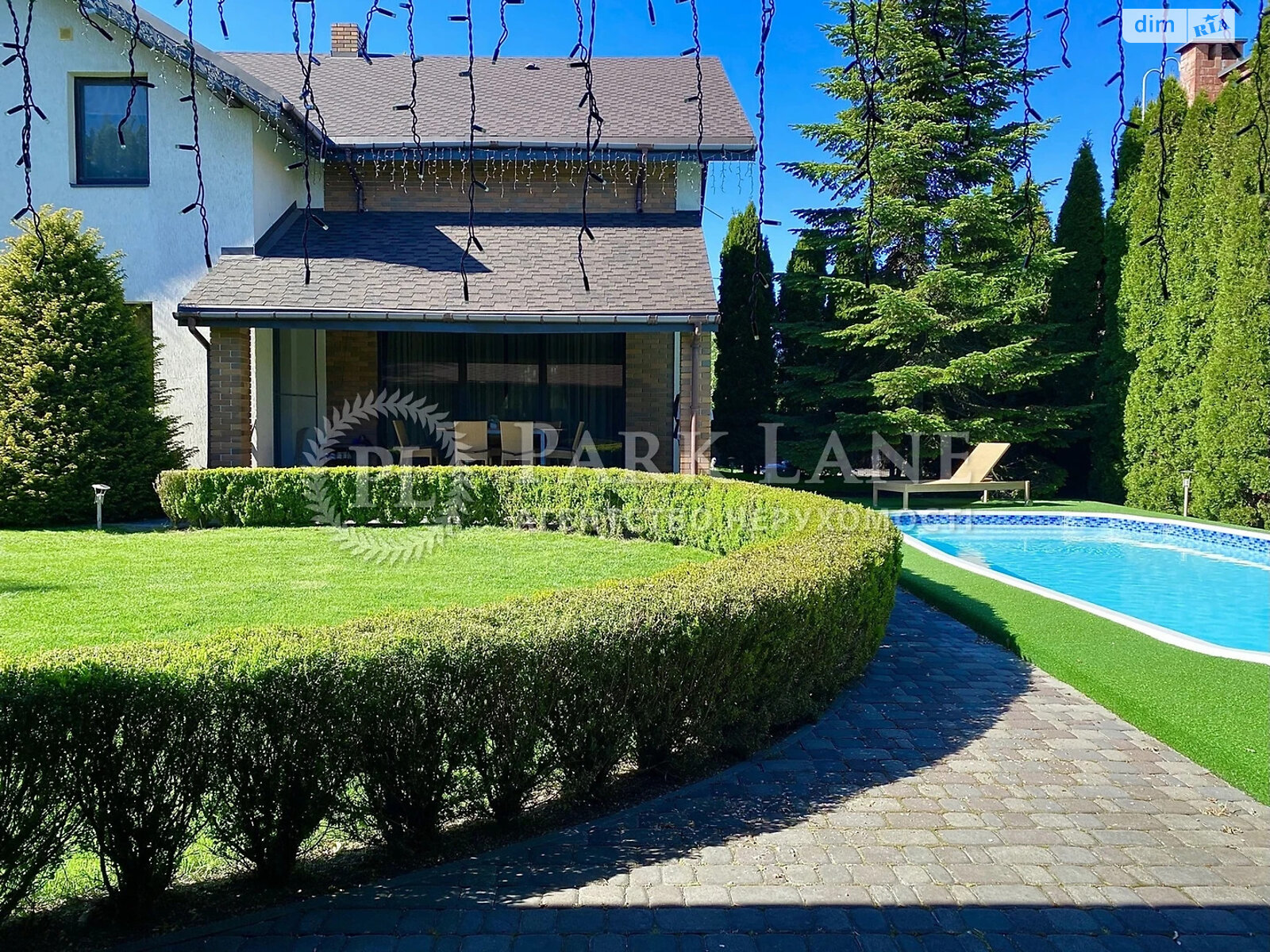 двухэтажный дом с балконом, 289 кв. м, кирпич. Продажа в Романкове фото 1 двухэтажный дом с балконом, 289 кв. м, кирпич. Продажа в Романкове фото 1