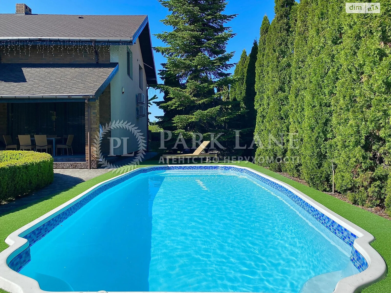 двухэтажный дом с балконом, 289 кв. м, кирпич. Продажа в Романкове фото 1 двухэтажный дом с балконом, 289 кв. м, кирпич. Продажа в Романкове фото 1