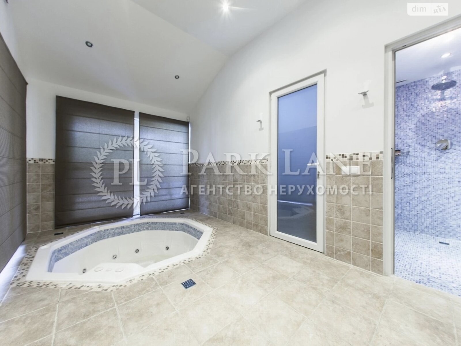 двухэтажный дом с балконом, 289 кв. м, кирпич. Продажа в Романкове фото 1 двухэтажный дом с балконом, 289 кв. м, кирпич. Продажа в Романкове фото 1