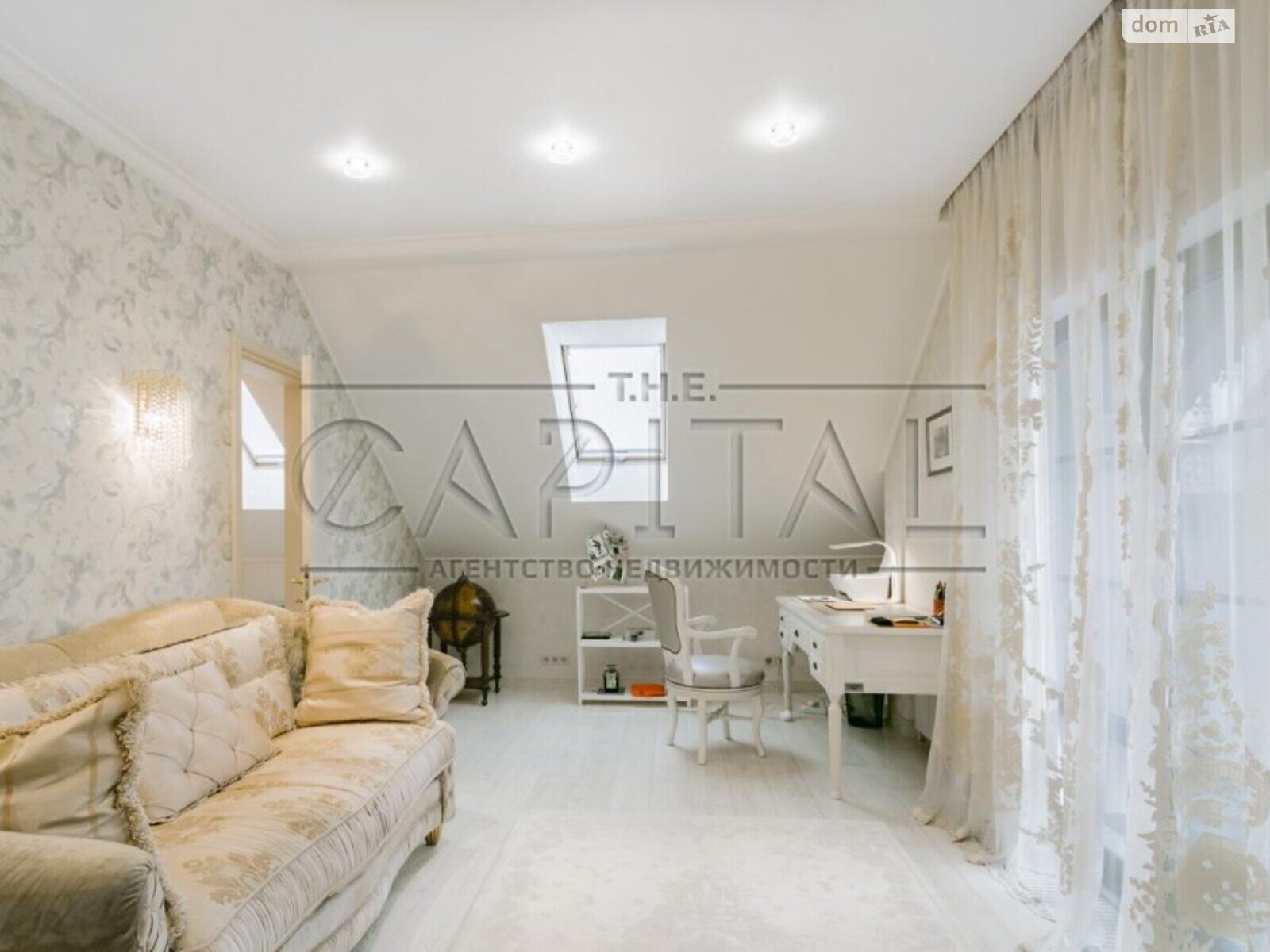 двоповерховий будинок з опаленням, 382 кв. м, цегла. Продаж у Романкові фото 1 двоповерховий будинок з опаленням, 382 кв. м, цегла. Продаж у Романкові фото 1
