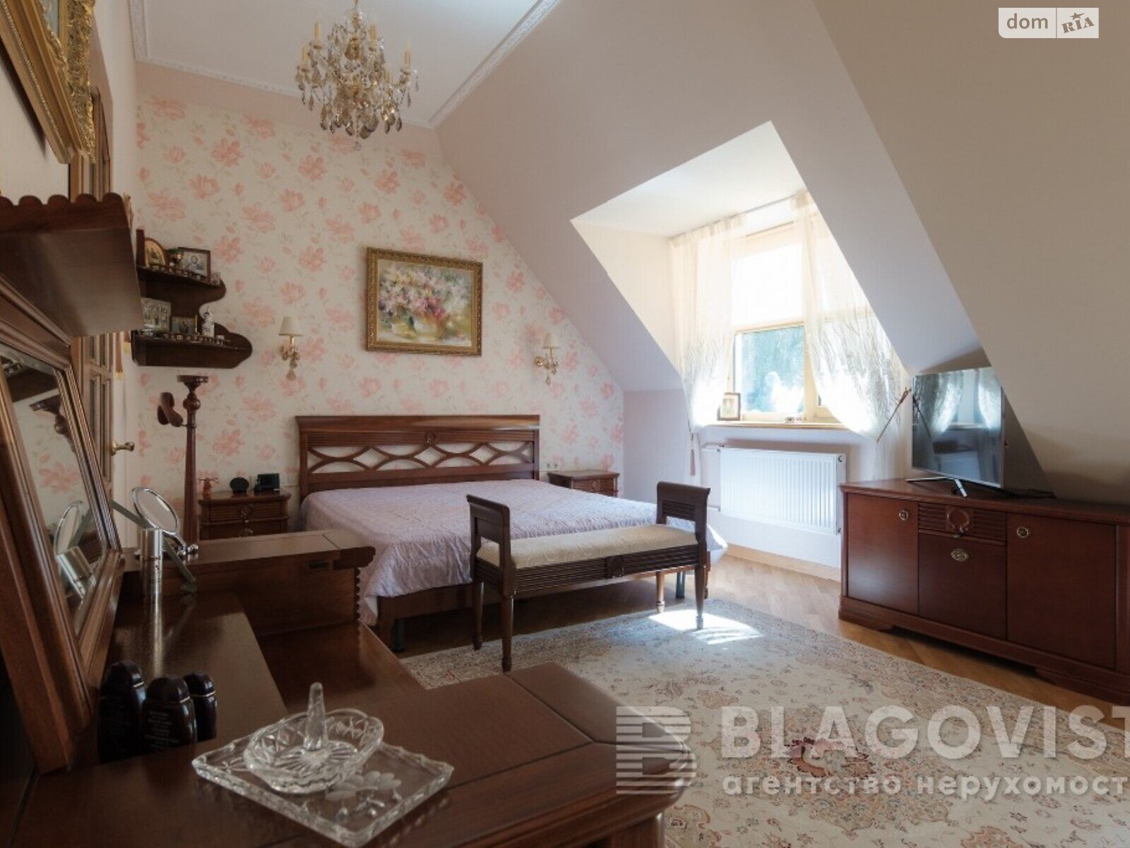 двухэтажный дом веранда, 360 кв. м, кирпич. Продажа в Украинке фото 1