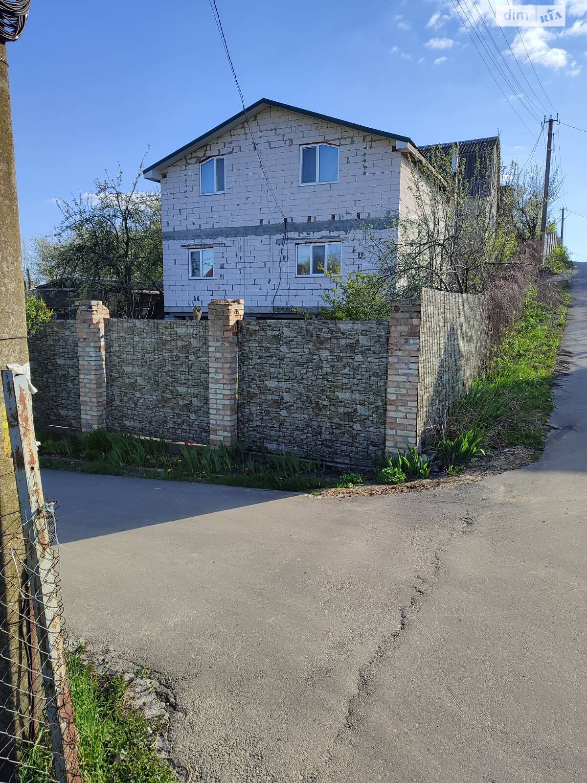 двухэтажный дом с гаражом, 140 кв. м, пеноблок. Продажа в Обухове фото 1 двухэтажный дом с гаражом, 140 кв. м, пеноблок. Продажа в Обухове фото 1