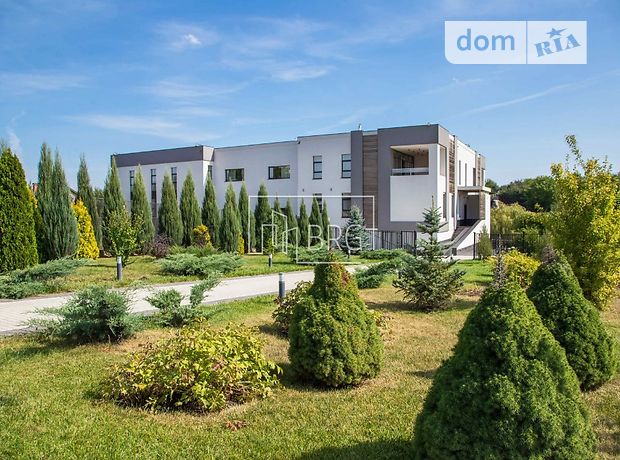 трехэтажный дом, 3550 кв. м, кирпич. Продажа в Обухове фото 1 трехэтажный дом, 3550 кв. м, кирпич. Продажа в Обухове фото 1