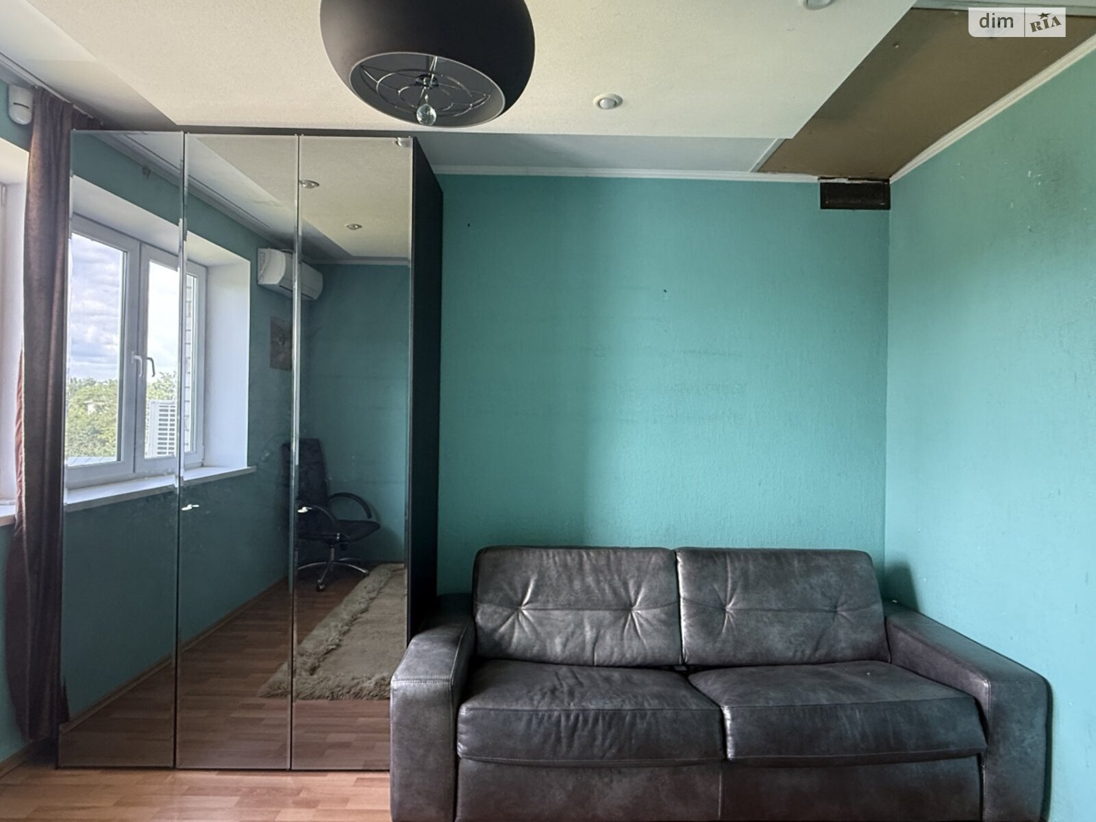 двухэтажный дом с мансардой, 200 кв. м, кирпич. Продажа в Обуховке фото 1