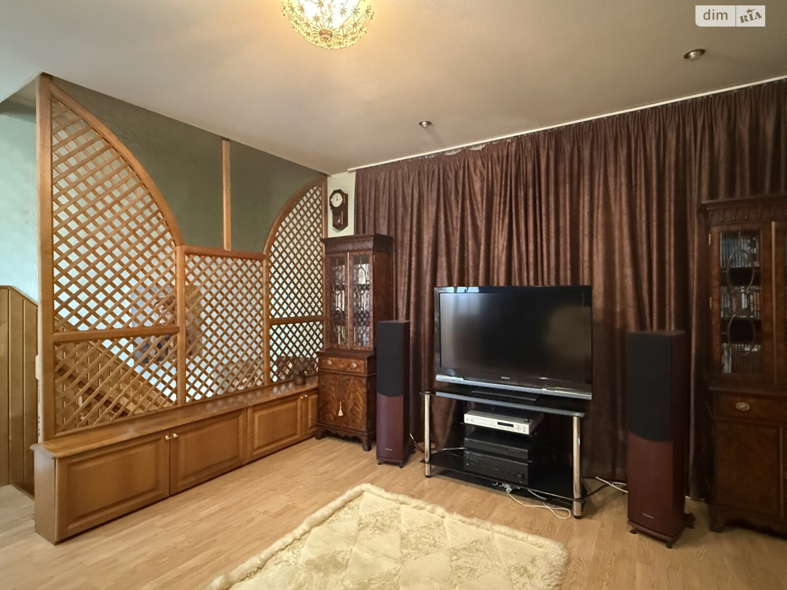 двухэтажный дом с мансардой, 200 кв. м, кирпич. Продажа в Обуховке фото 1
