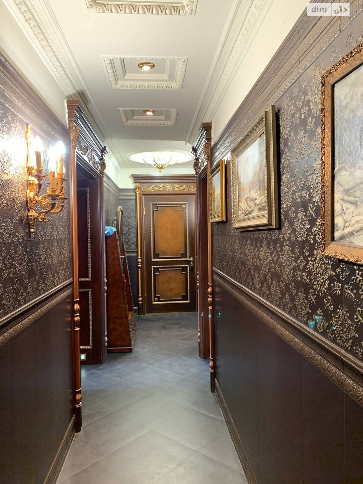 двухэтажный дом с мансардой, 200 кв. м, кирпич. Продажа в Обуховке фото 1