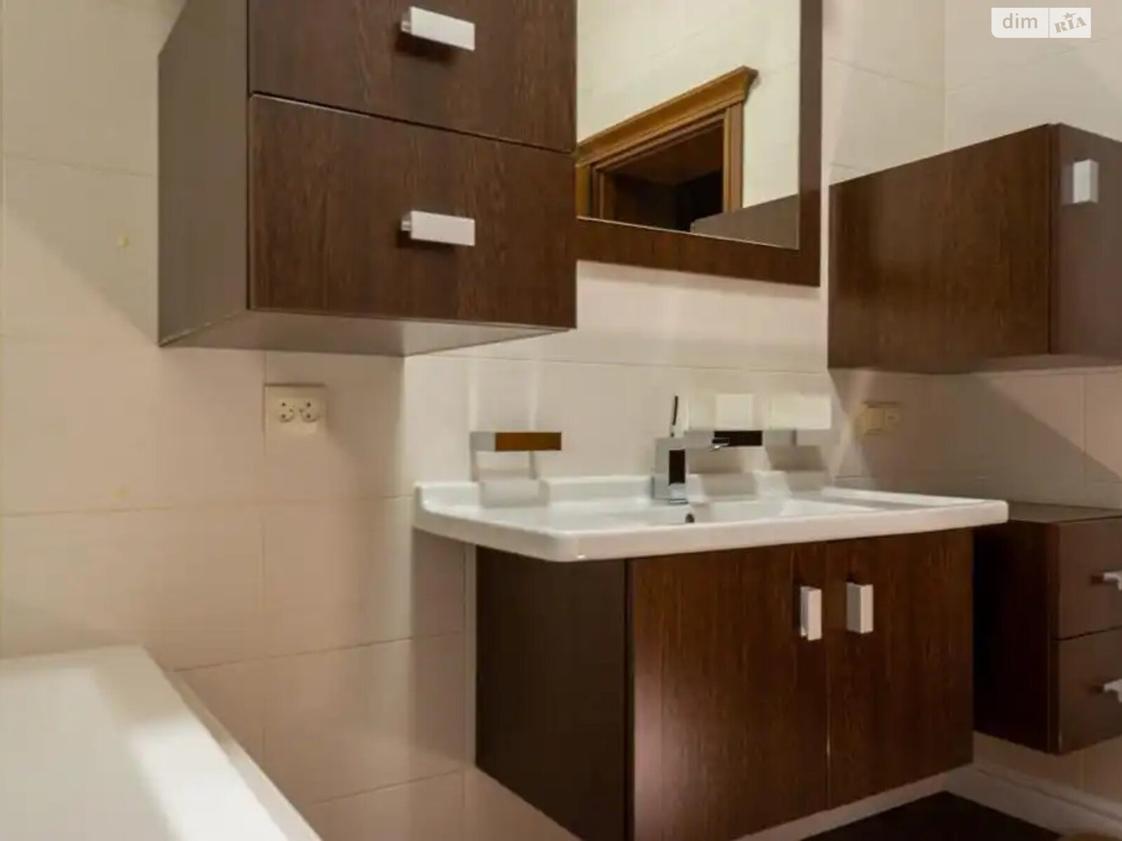одноповерховий будинок з гаражем, 228.5 кв. м, цегла. Продаж у Обухівці фото 1 одноповерховий будинок з гаражем, 228.5 кв. м, цегла. Продаж у Обухівці фото 1