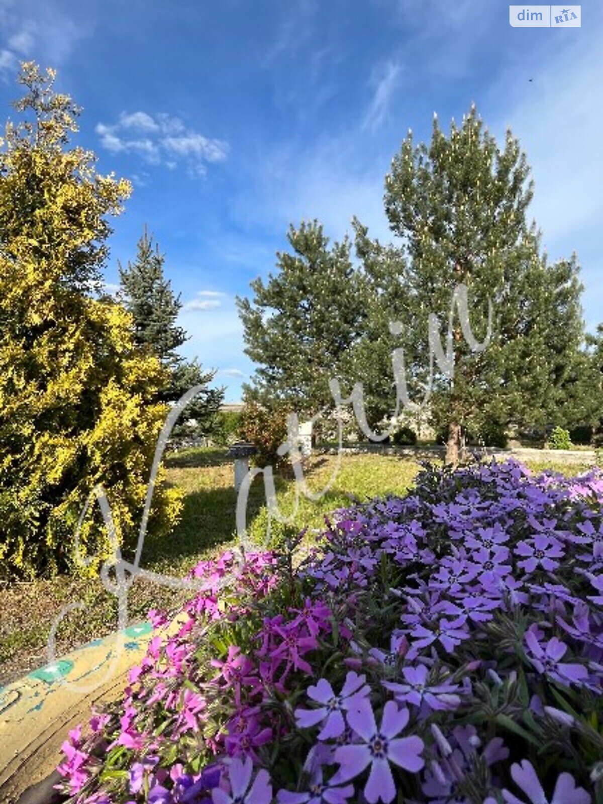 трехэтажный дом с отоплением, 307.2 кв. м, шлакоблок. Продажа в Обуховке фото 1 трехэтажный дом с отоплением, 307.2 кв. м, шлакоблок. Продажа в Обуховке фото 1