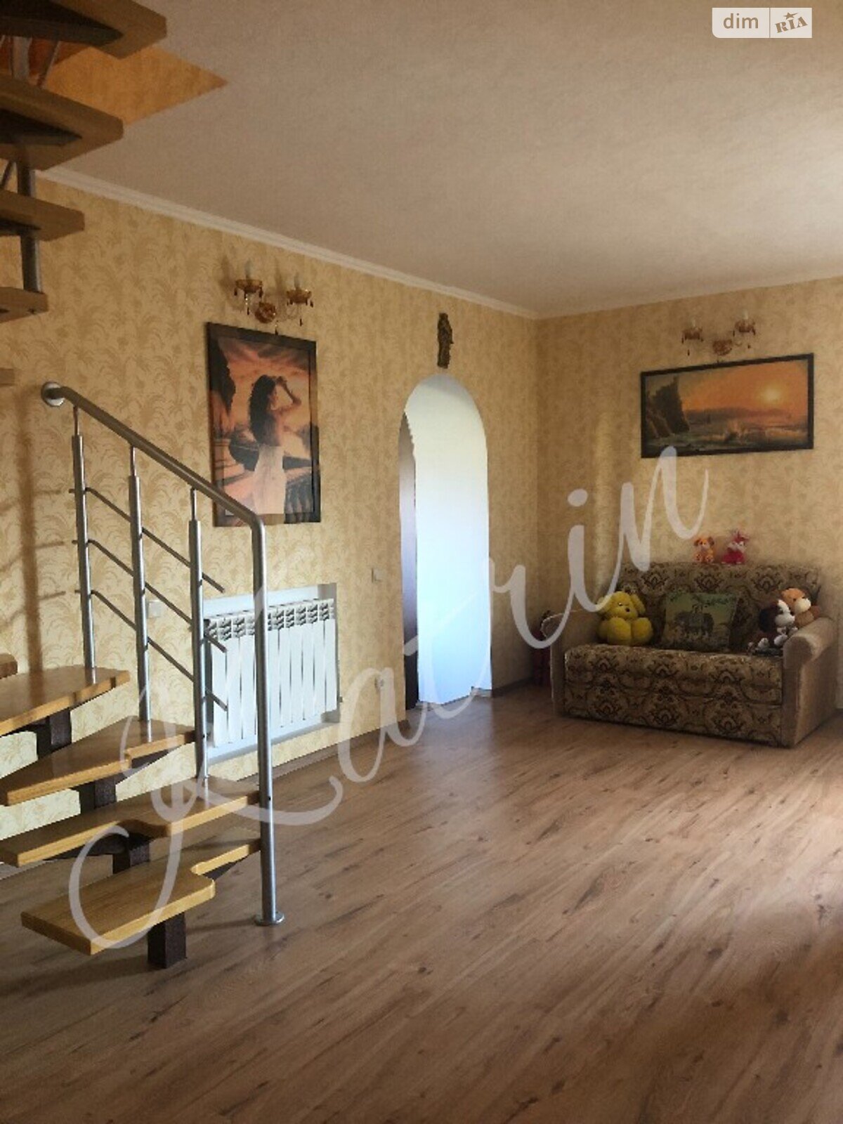 трехэтажный дом с отоплением, 307.2 кв. м, шлакоблок. Продажа в Обуховке фото 1 трехэтажный дом с отоплением, 307.2 кв. м, шлакоблок. Продажа в Обуховке фото 1