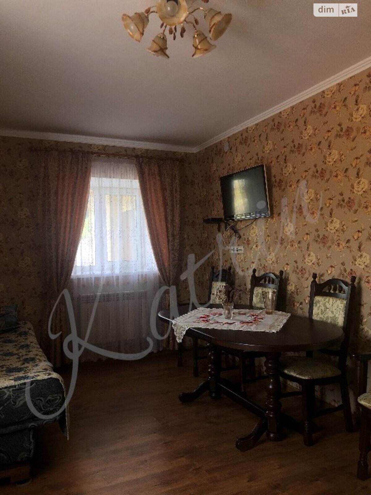 трехэтажный дом с отоплением, 307.2 кв. м, шлакоблок. Продажа в Обуховке фото 1 трехэтажный дом с отоплением, 307.2 кв. м, шлакоблок. Продажа в Обуховке фото 1