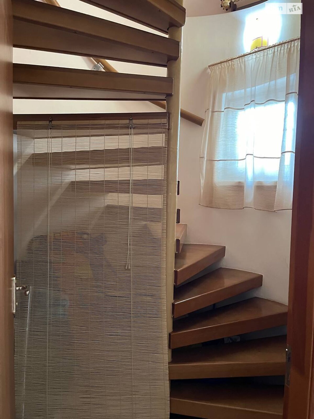 триповерховий будинок з верандою, 108.1 кв. м, цегла. Продаж у Обухівці фото 1 триповерховий будинок з верандою, 108.1 кв. м, цегла. Продаж у Обухівці фото 1