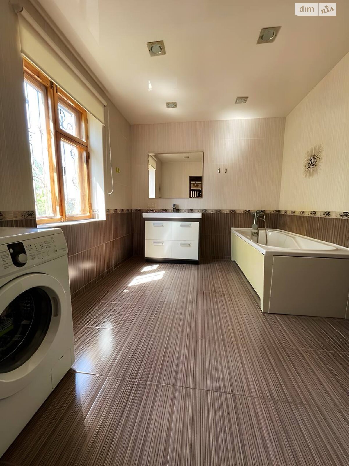 триповерховий будинок бесідка, 126.5 кв. м, цегла. Продаж у Обухівці фото 1 триповерховий будинок бесідка, 126.5 кв. м, цегла. Продаж у Обухівці фото 1
