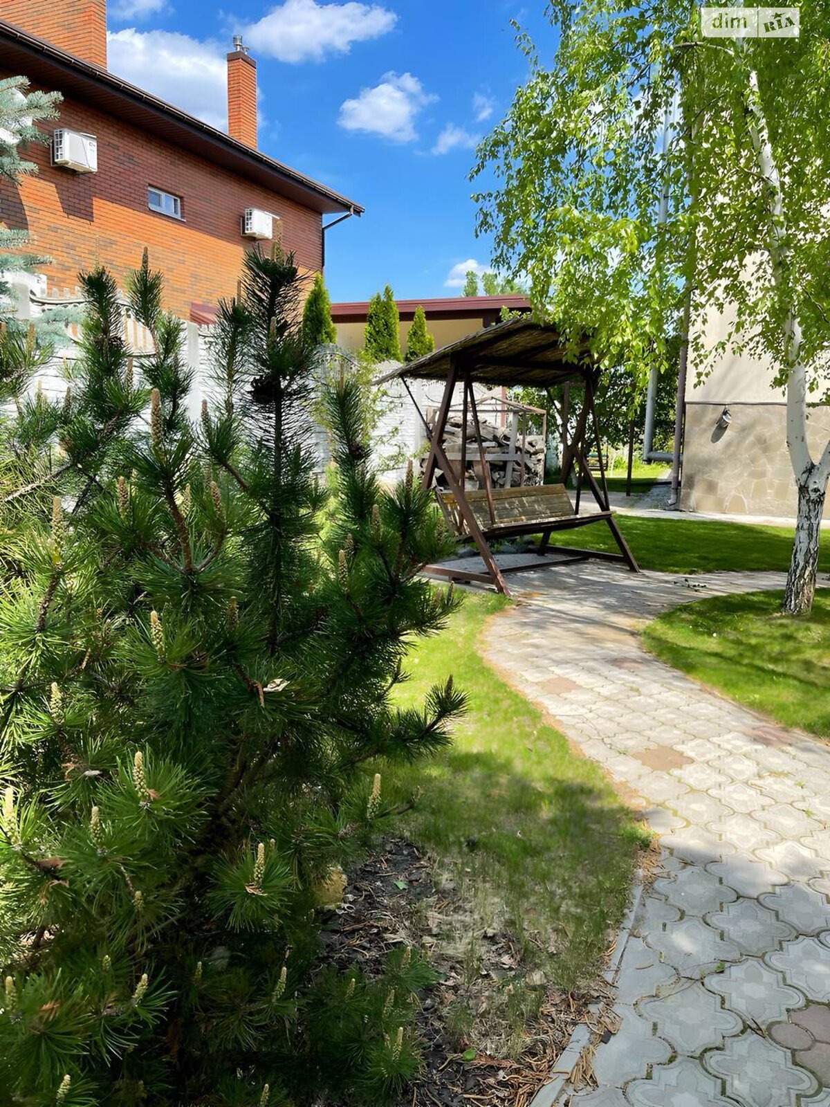 триповерховий будинок бесідка, 126.5 кв. м, цегла. Продаж у Обухівці фото 1 триповерховий будинок бесідка, 126.5 кв. м, цегла. Продаж у Обухівці фото 1