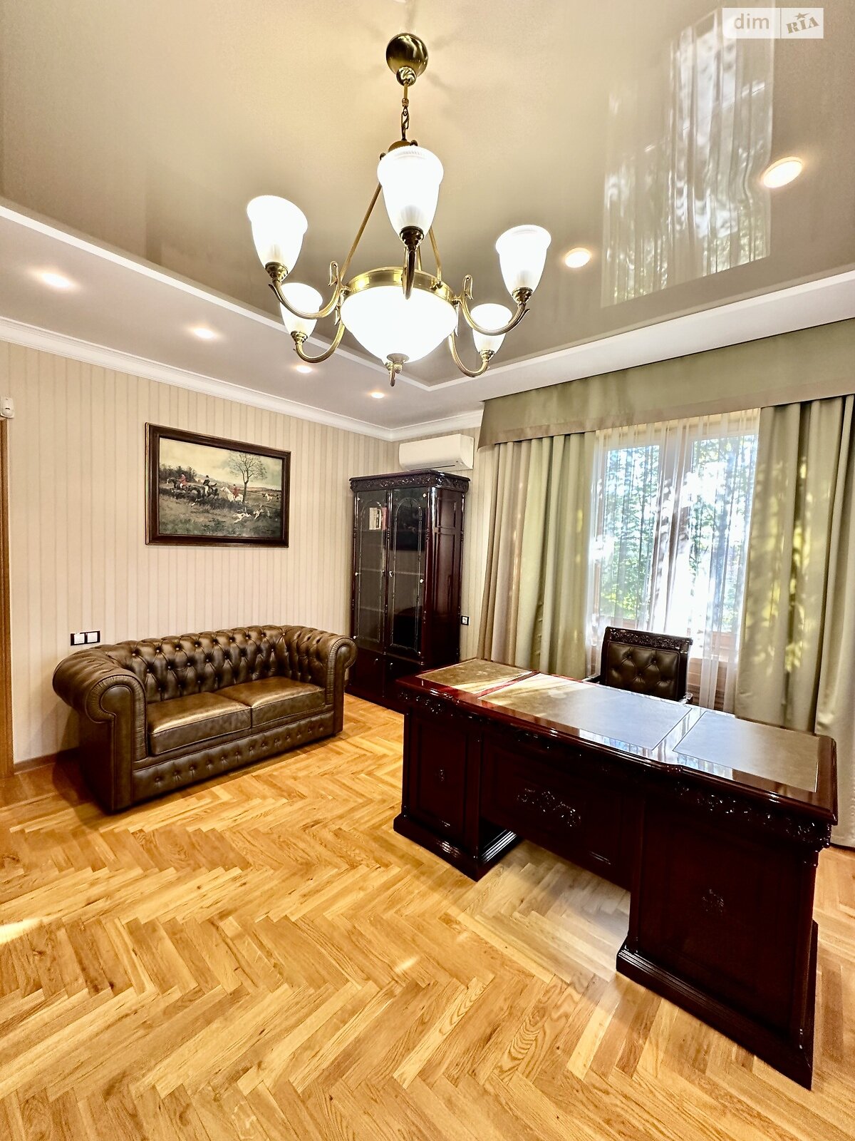 трехэтажный дом с гаражом, 473.4 кв. м, кирпич. Продажа в Обуховке фото 1 трехэтажный дом с гаражом, 473.4 кв. м, кирпич. Продажа в Обуховке фото 1