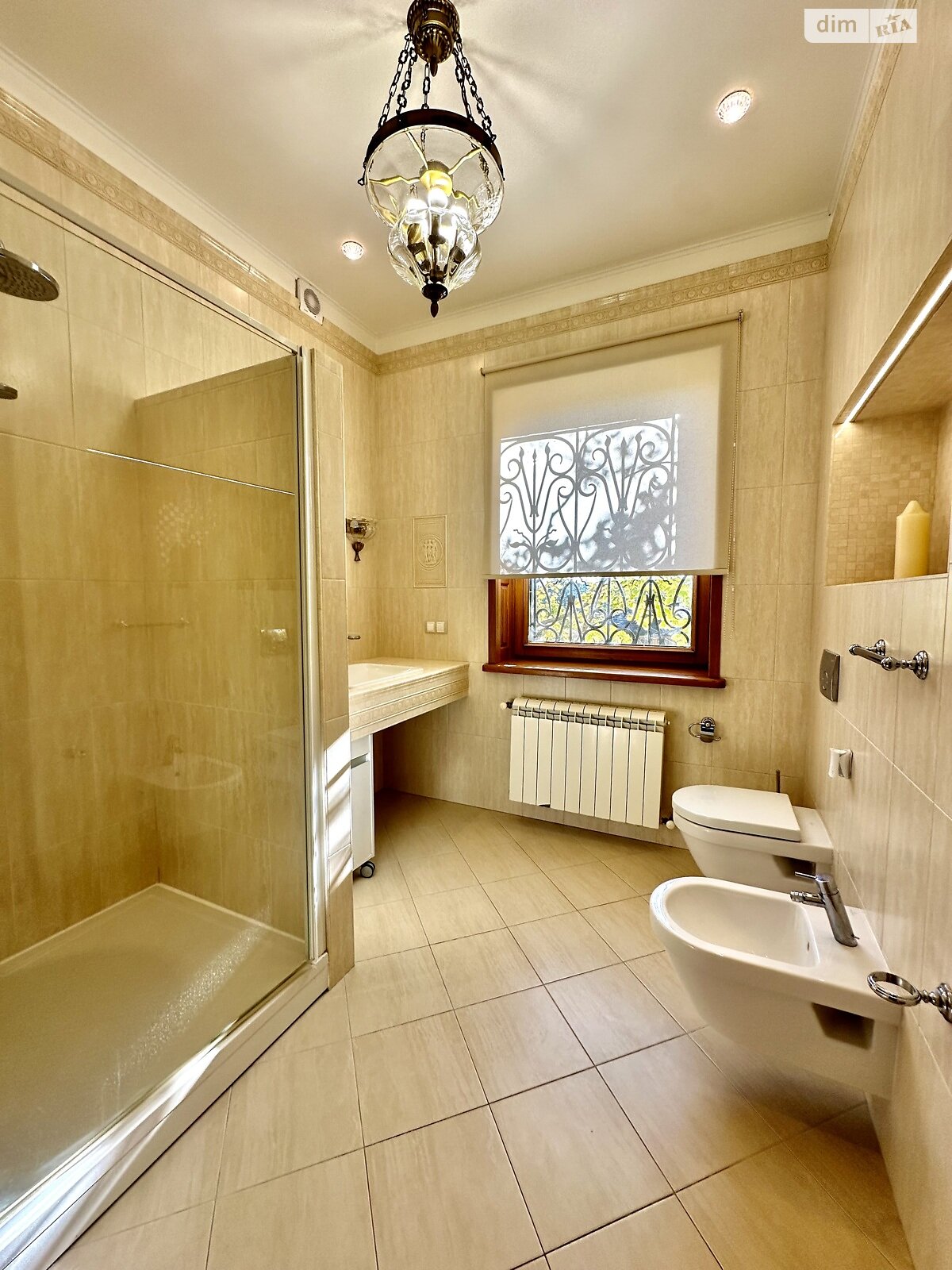 трехэтажный дом с гаражом, 473.4 кв. м, кирпич. Продажа в Обуховке фото 1 трехэтажный дом с гаражом, 473.4 кв. м, кирпич. Продажа в Обуховке фото 1