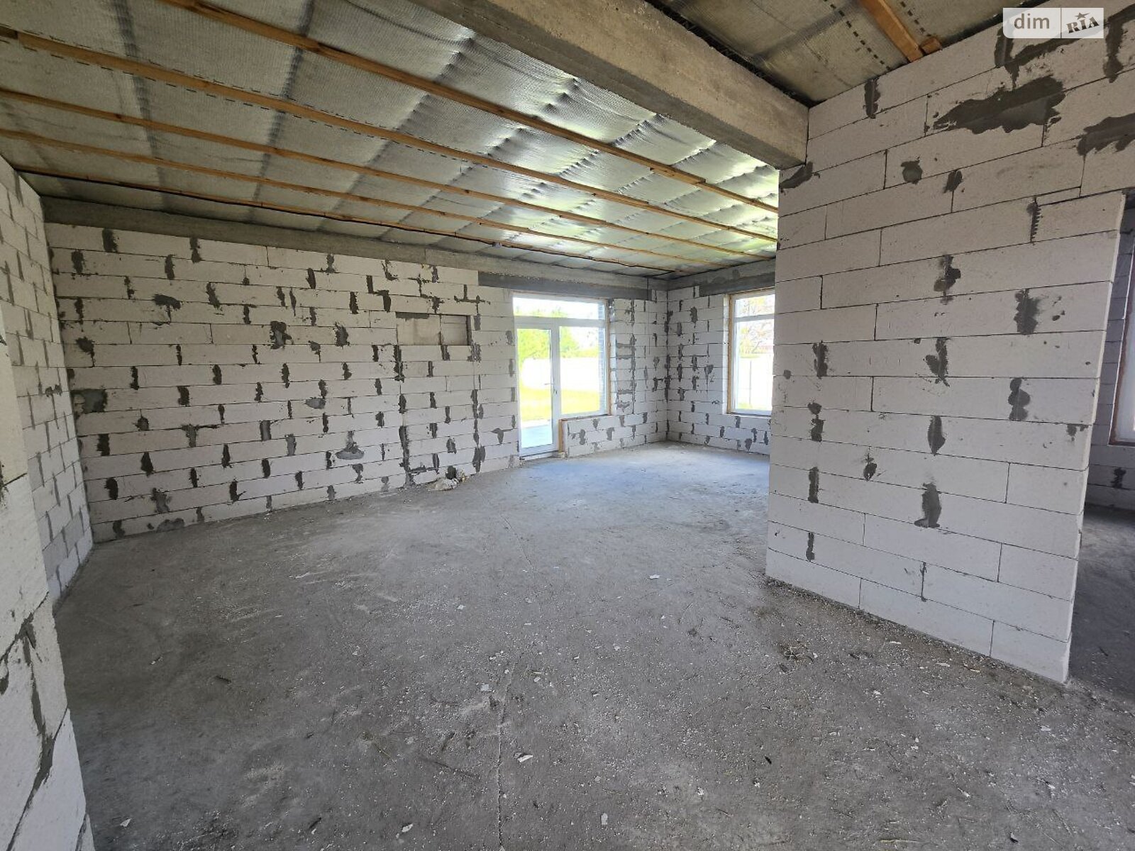 одноэтажный дом с отоплением, 150 кв. м, газобетон. Продажа в Обуховке фото 1 одноэтажный дом с отоплением, 150 кв. м, газобетон. Продажа в Обуховке фото 1