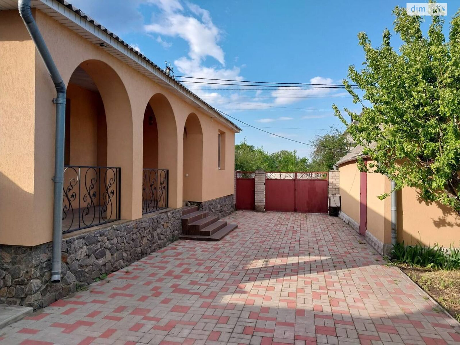 одноэтажный дом с гаражом, 150 кв. м, кирпич. Продажа в Обуховке фото 1 одноэтажный дом с гаражом, 150 кв. м, кирпич. Продажа в Обуховке фото 1