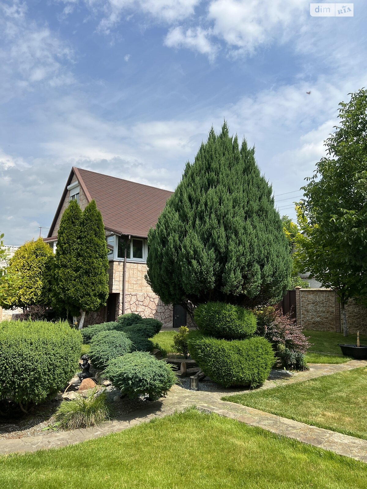 двухэтажный дом с балконом, 90 кв. м, кирпич. Продажа в Обуховке фото 1