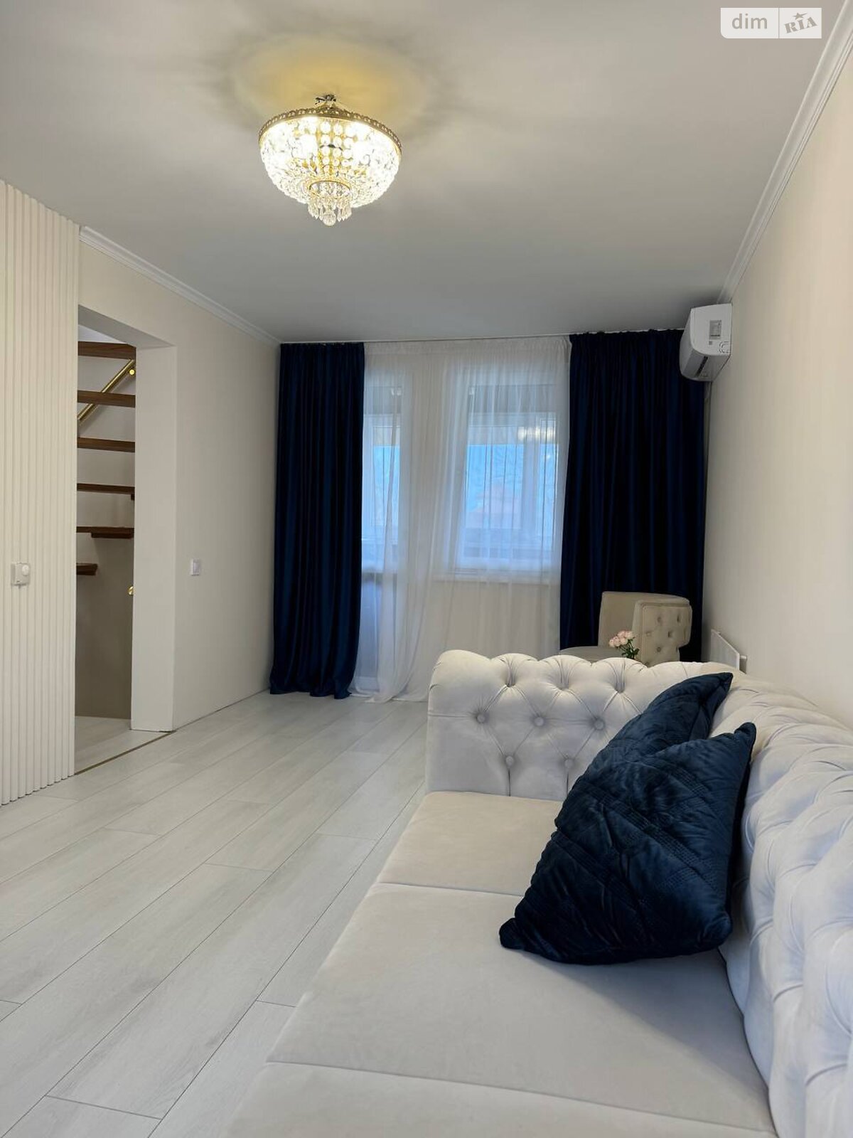 двухэтажный дом с балконом, 90 кв. м, кирпич. Продажа в Обуховке фото 1