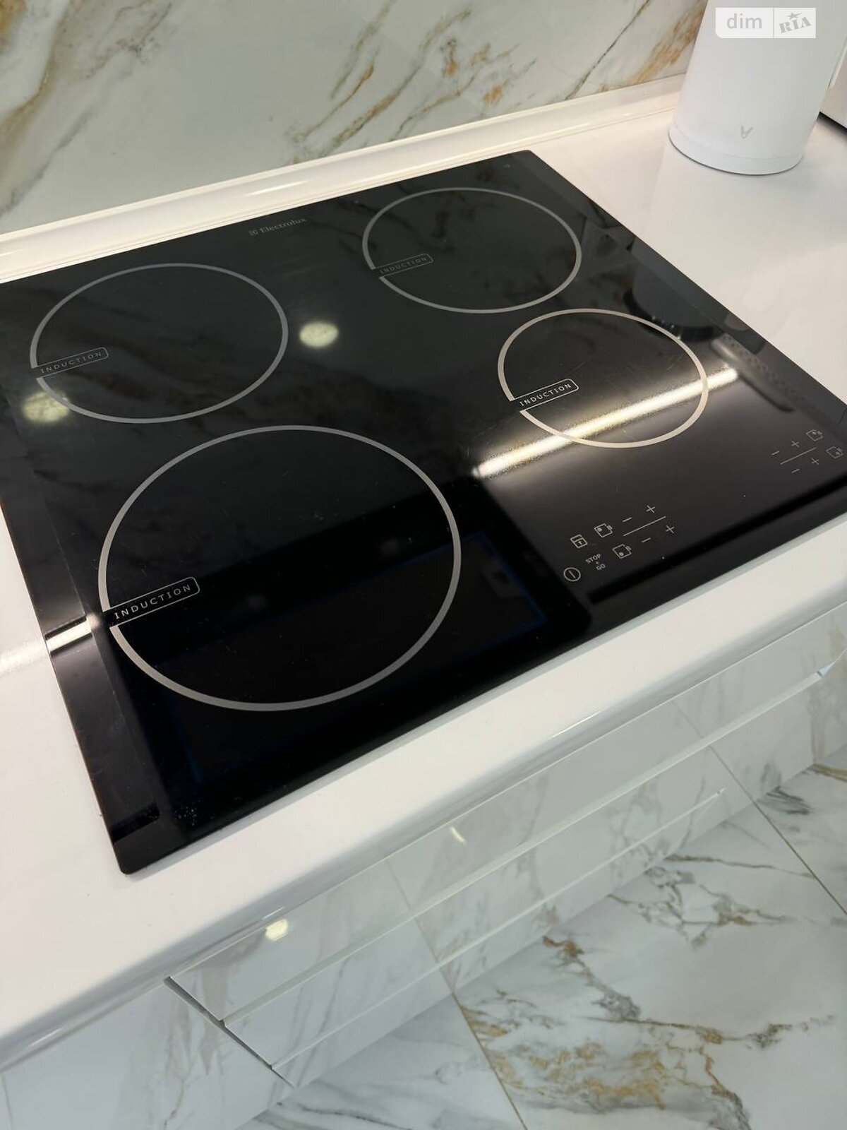 двухэтажный дом с балконом, 90 кв. м, кирпич. Продажа в Обуховке фото 1