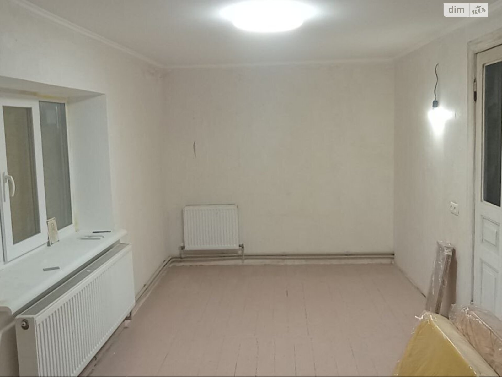 одноэтажный дом с гаражом, 80 кв. м, кирпич. Продажа в Очакове район Очаков фото 1 одноэтажный дом с гаражом, 80 кв. м, кирпич. Продажа в Очакове район Очаков фото 1