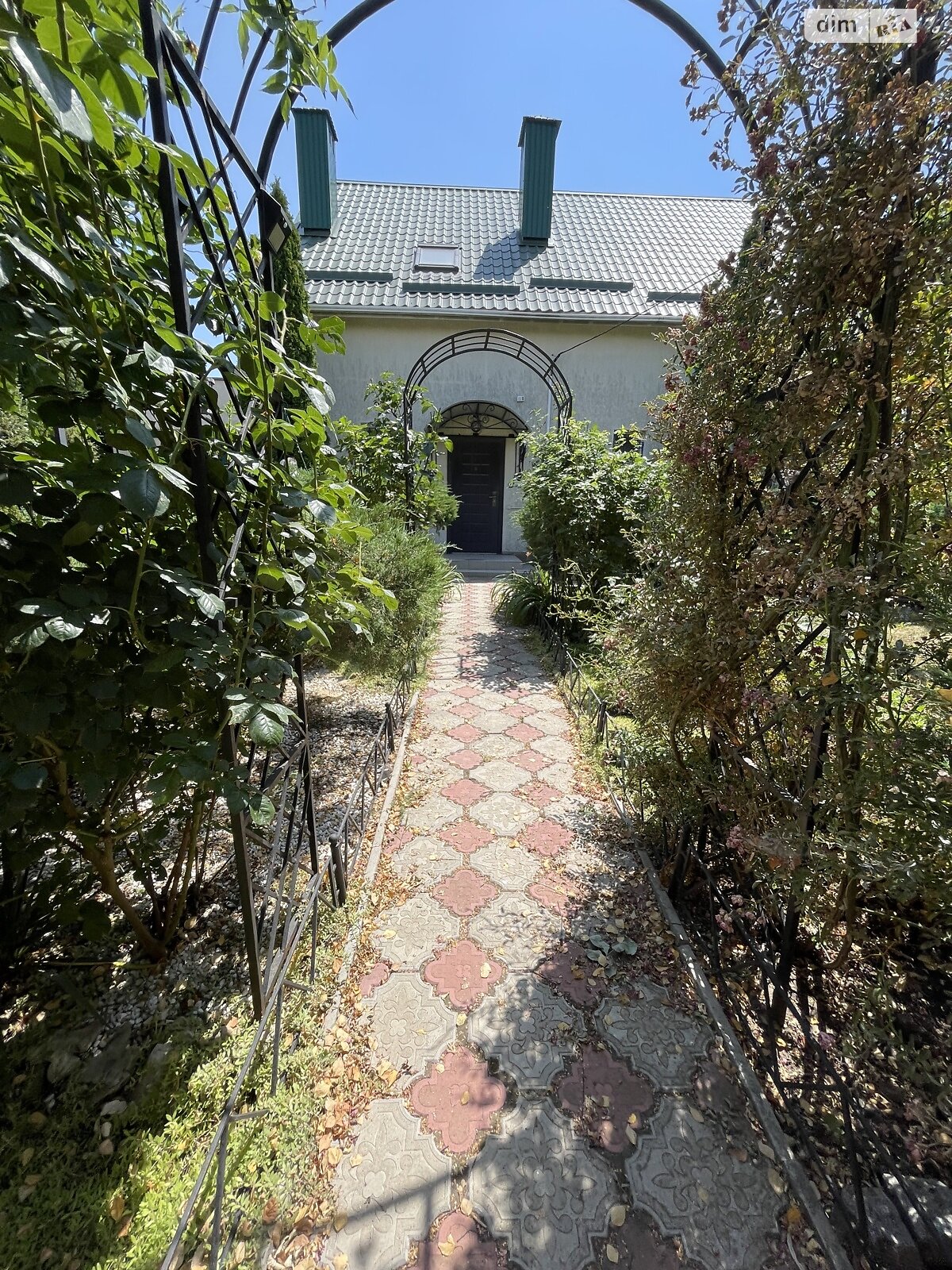 двухэтажный дом с гаражом, 128 кв. м, кирпич. Продажа в Очакове район Очаков фото 1 двухэтажный дом с гаражом, 128 кв. м, кирпич. Продажа в Очакове район Очаков фото 1