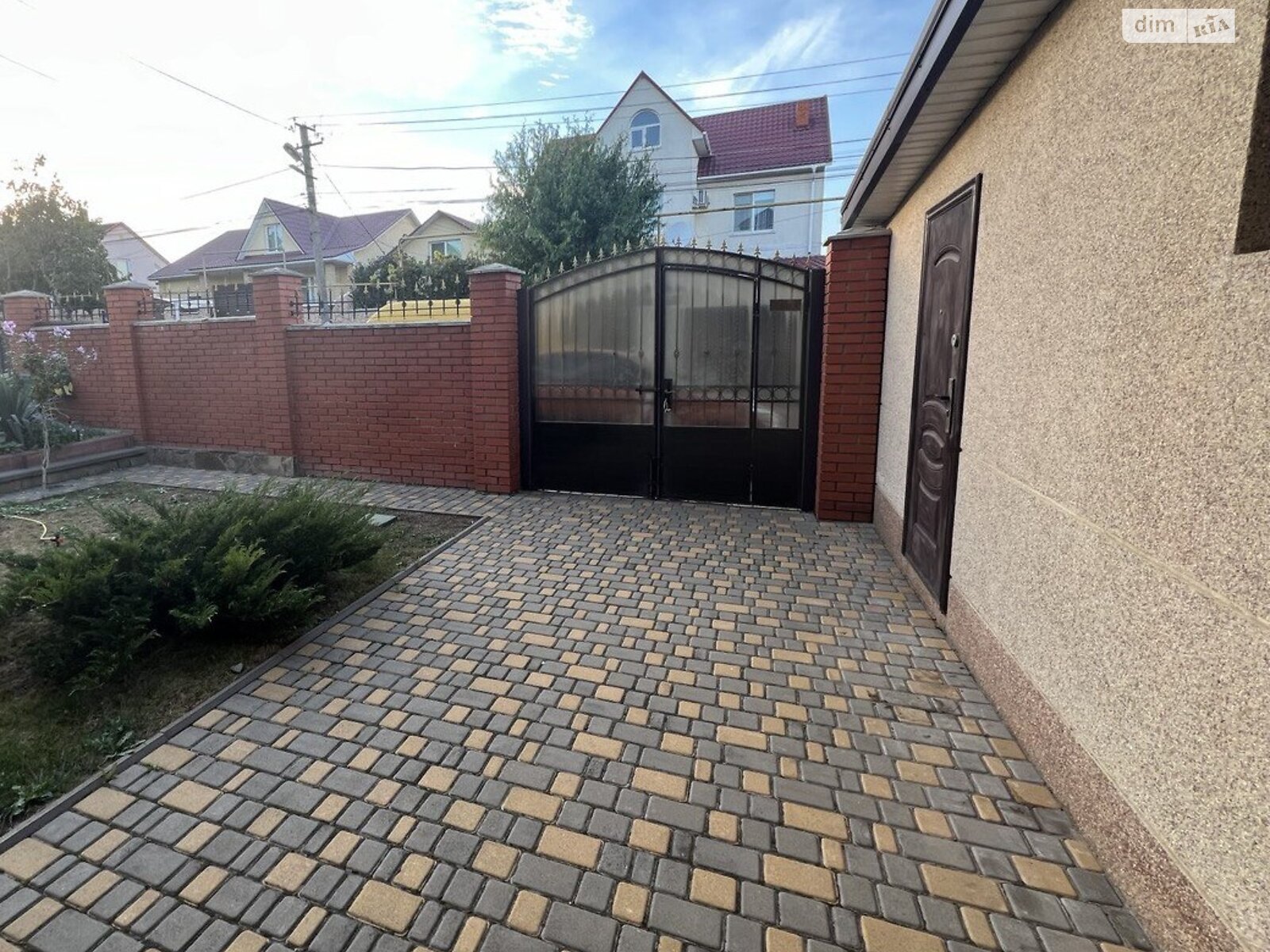 двухэтажный дом с балконом, 178 кв. м, кирпич. Продажа в Одессе фото 1 двухэтажный дом с балконом, 178 кв. м, кирпич. Продажа в Одессе фото 1