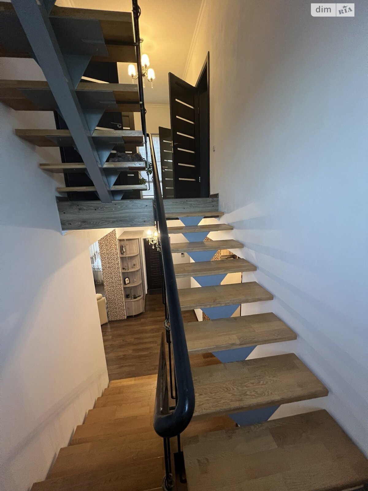 двухэтажный дом с балконом, 178 кв. м, кирпич. Продажа в Одессе фото 1 двухэтажный дом с балконом, 178 кв. м, кирпич. Продажа в Одессе фото 1