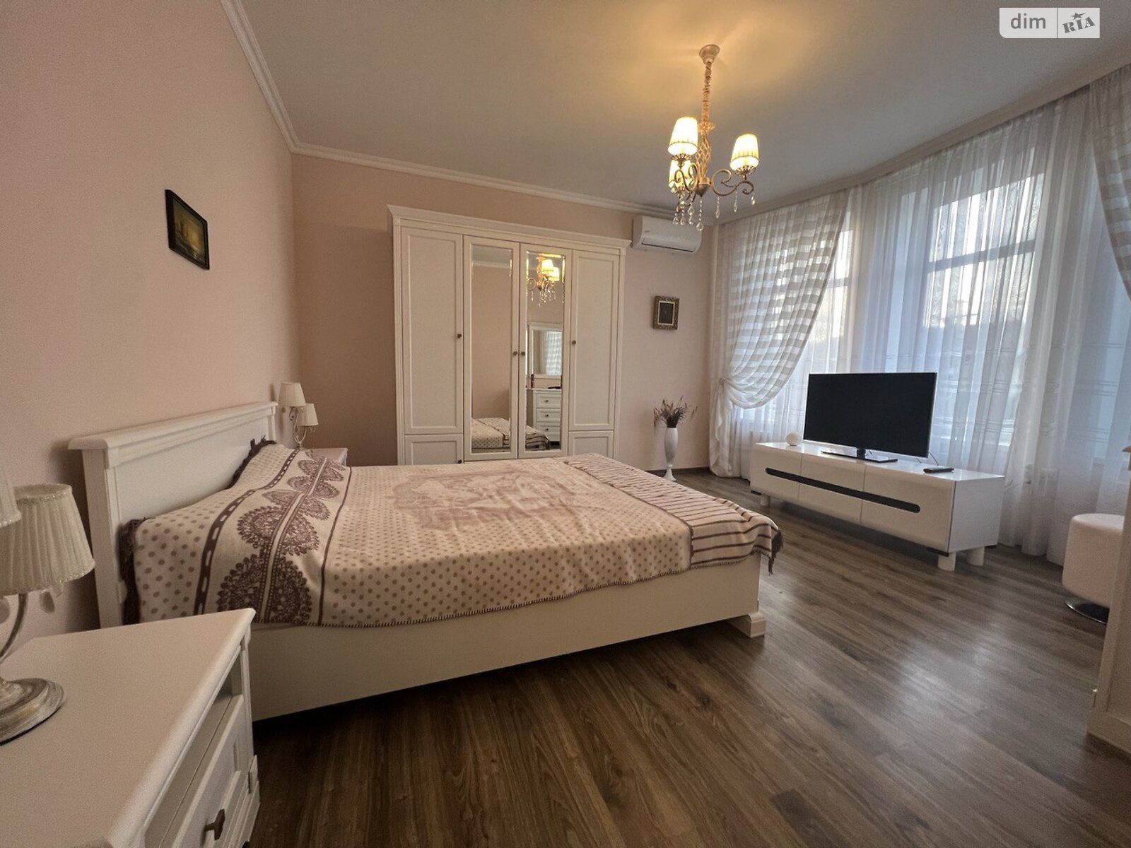 двухэтажный дом с балконом, 178 кв. м, кирпич. Продажа в Одессе фото 1 двухэтажный дом с балконом, 178 кв. м, кирпич. Продажа в Одессе фото 1