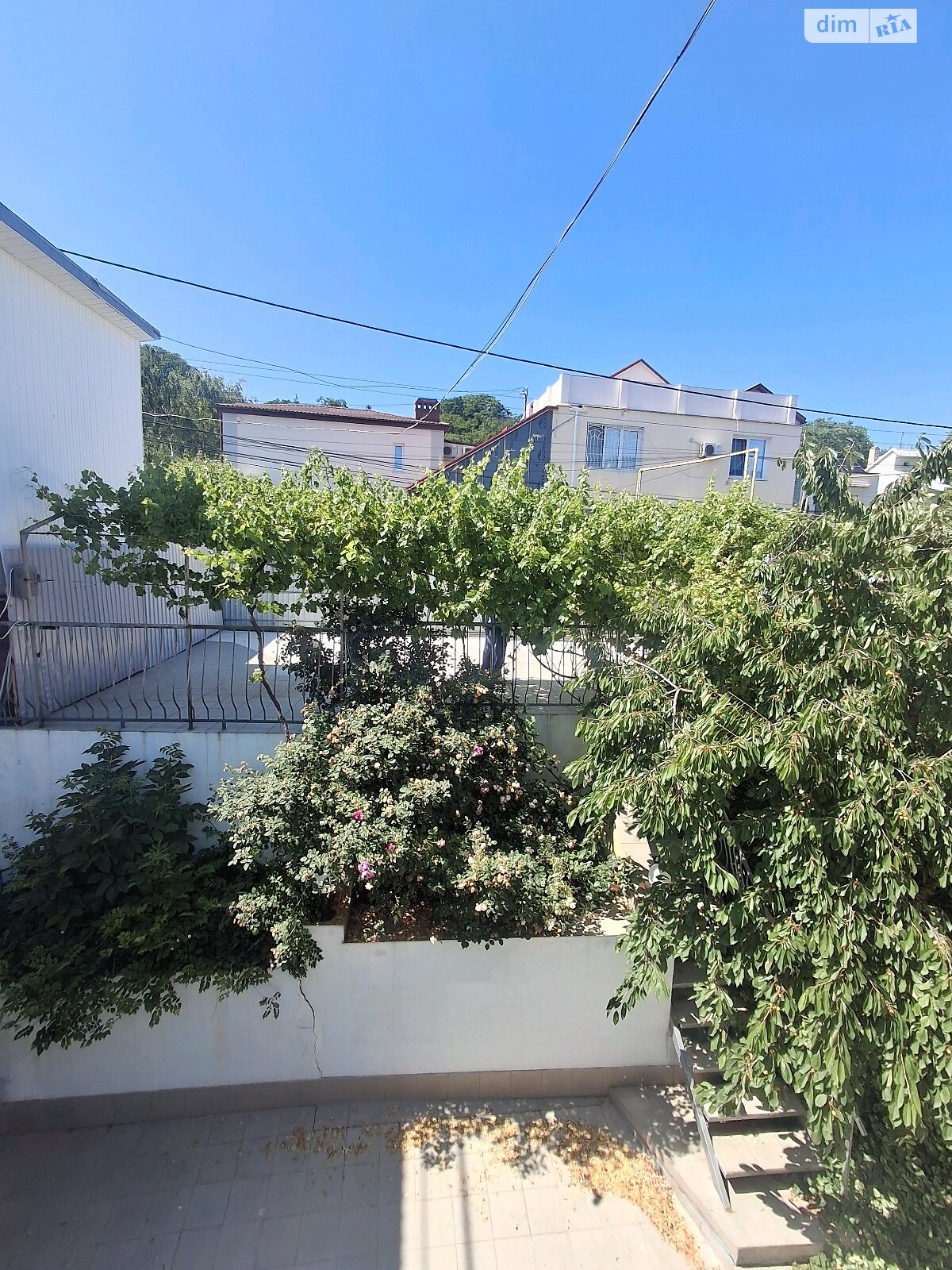 триповерховий будинок, 70 кв. м, газобетон. Продаж у Одесі фото 1 триповерховий будинок, 70 кв. м, газобетон. Продаж у Одесі фото 1