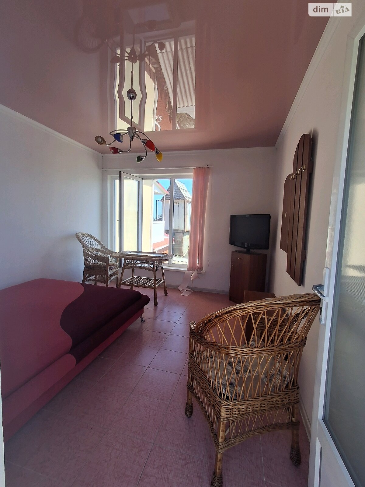 триповерховий будинок, 70 кв. м, газобетон. Продаж у Одесі фото 1 триповерховий будинок, 70 кв. м, газобетон. Продаж у Одесі фото 1