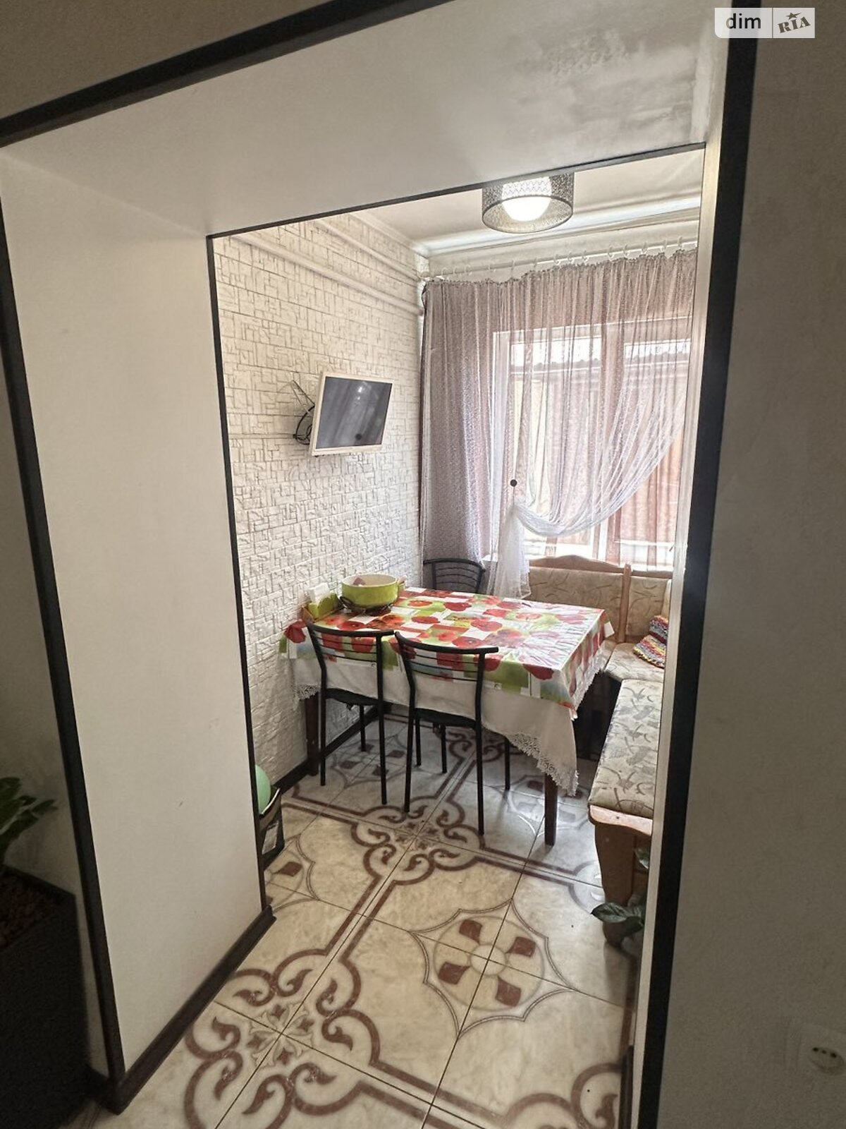 одноэтажный дом с гаражом, 60.2 кв. м, кирпич. Продажа в Одессе район Большевик фото 1 одноэтажный дом с гаражом, 60.2 кв. м, кирпич. Продажа в Одессе район Большевик фото 1