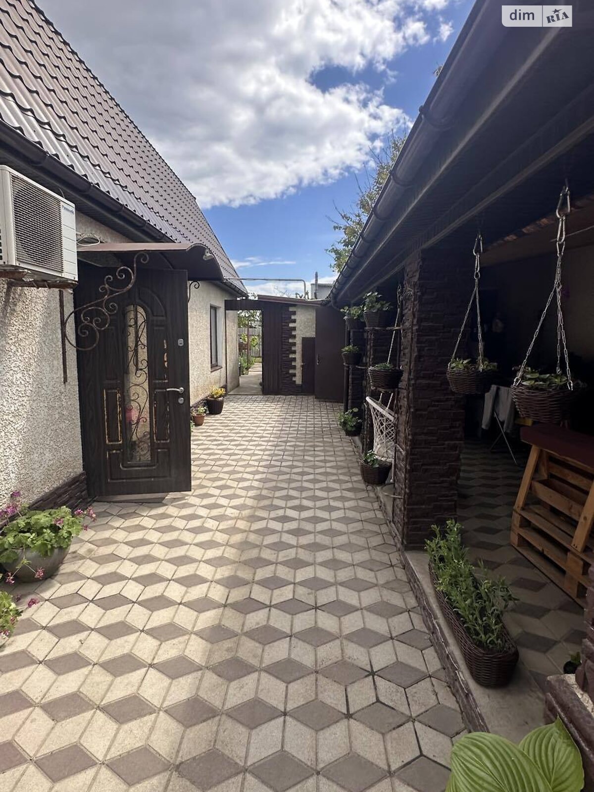 одноэтажный дом с гаражом, 60.2 кв. м, кирпич. Продажа в Одессе район Большевик фото 1 одноэтажный дом с гаражом, 60.2 кв. м, кирпич. Продажа в Одессе район Большевик фото 1