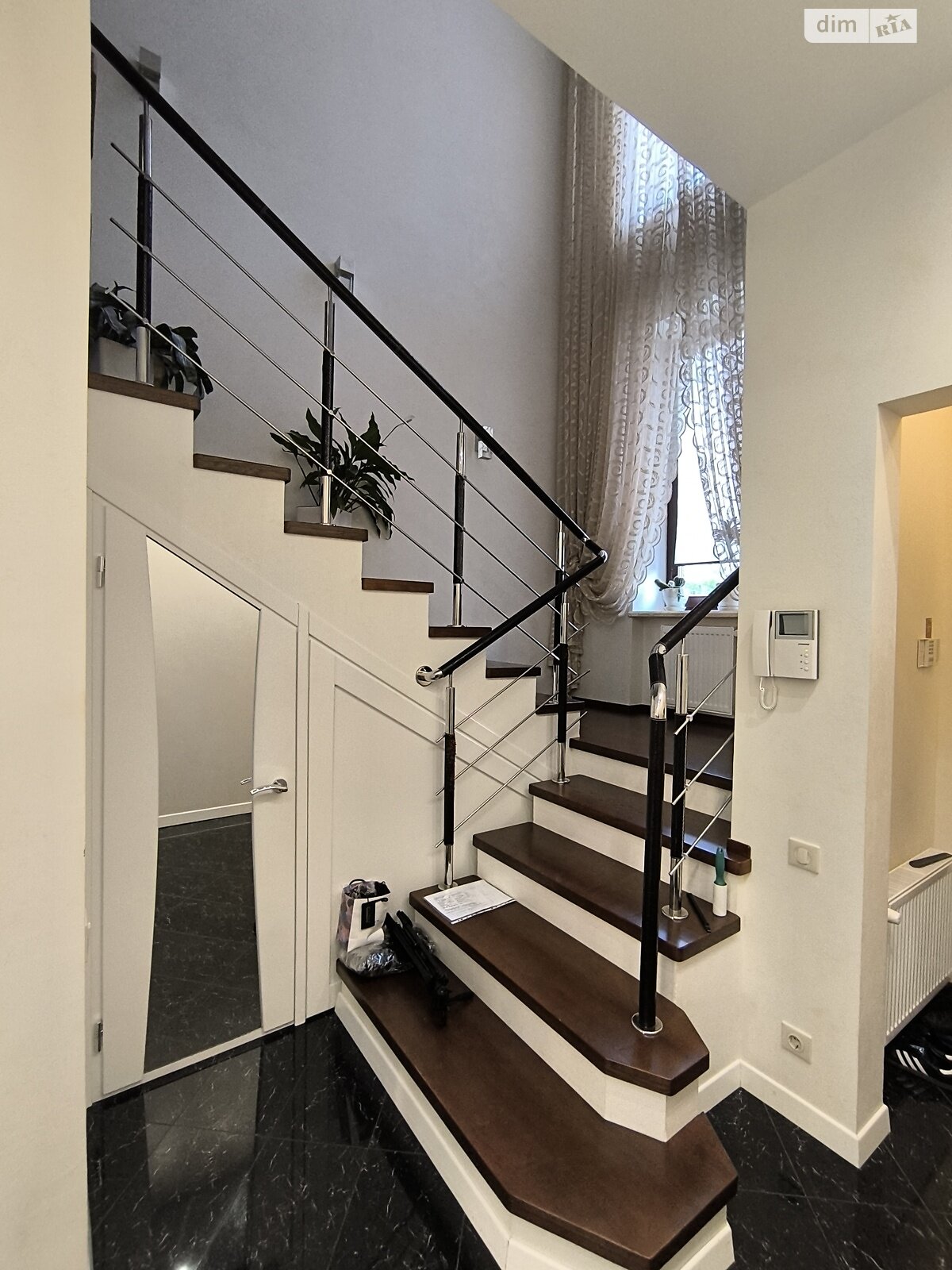 триповерховий будинок, 175 кв. м, цегла. Продаж в Одесі, район Великий Фонтан фото 1 триповерховий будинок, 175 кв. м, цегла. Продаж в Одесі, район Великий Фонтан фото 1