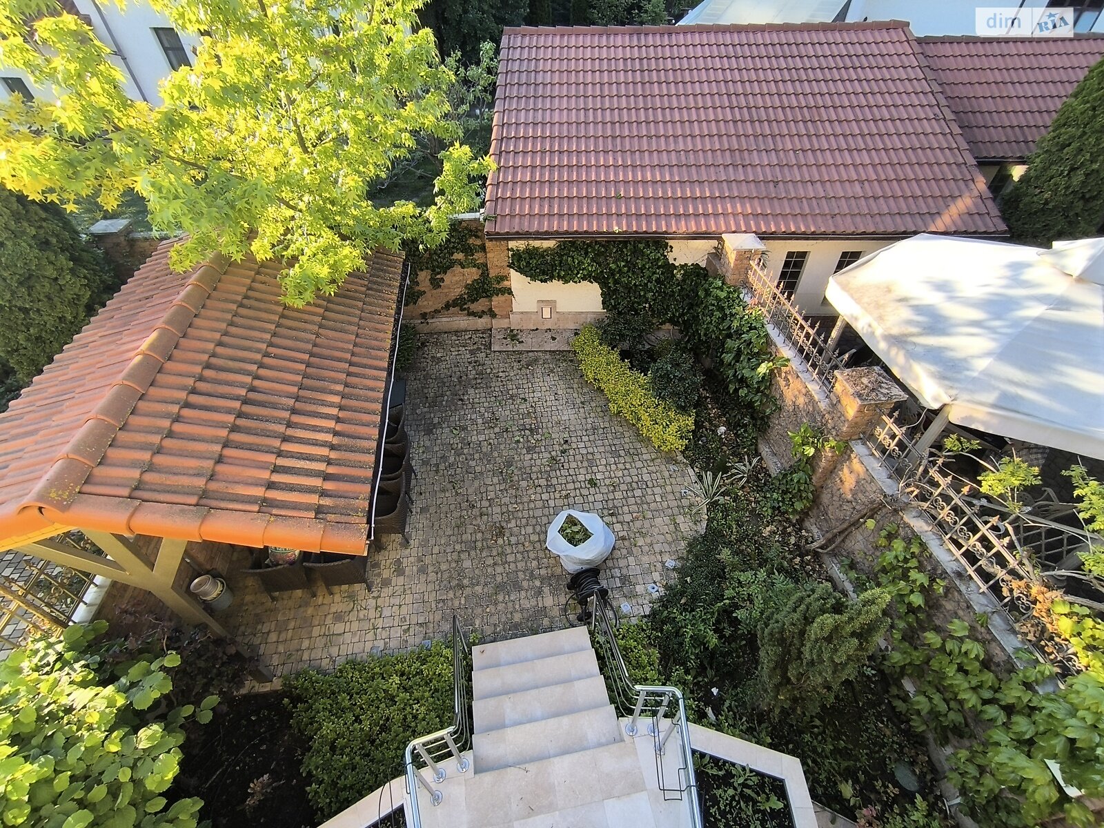 триповерховий будинок, 175 кв. м, цегла. Продаж в Одесі, район Великий Фонтан фото 1 триповерховий будинок, 175 кв. м, цегла. Продаж в Одесі, район Великий Фонтан фото 1