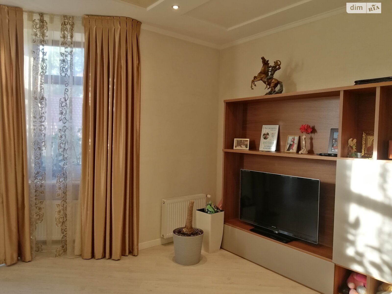 триповерховий будинок, 177 кв. м, кирпич. Продаж в Одесі, район Великий Фонтан фото 1 триповерховий будинок, 177 кв. м, кирпич. Продаж в Одесі, район Великий Фонтан фото 1