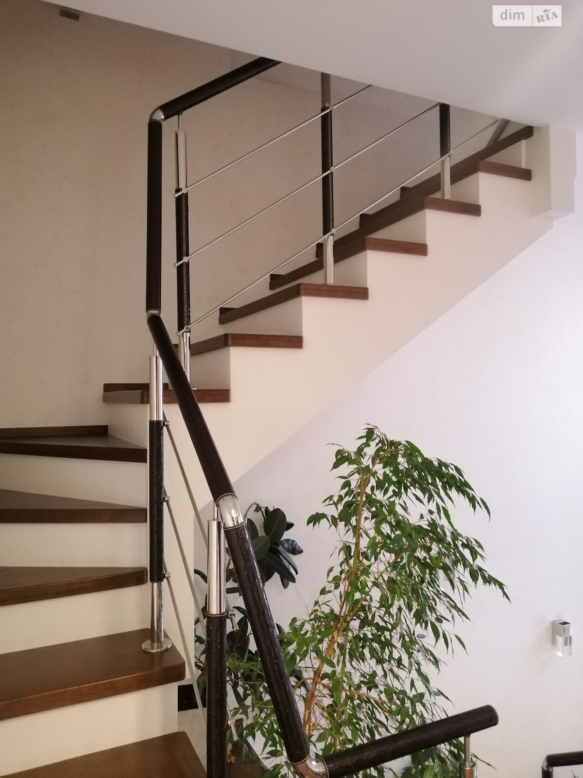 триповерховий будинок, 177 кв. м, кирпич. Продаж в Одесі, район Великий Фонтан фото 1 триповерховий будинок, 177 кв. м, кирпич. Продаж в Одесі, район Великий Фонтан фото 1