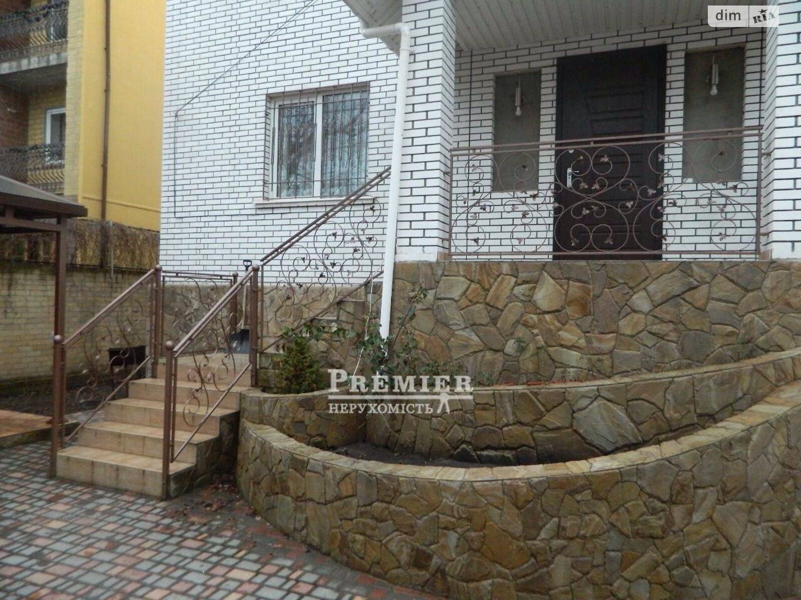двоповерховий будинок з мансардою, 260 кв. м, цегла. Продаж в Одесі, район Великий Фонтан фото 1 двоповерховий будинок з мансардою, 260 кв. м, цегла. Продаж в Одесі, район Великий Фонтан фото 1