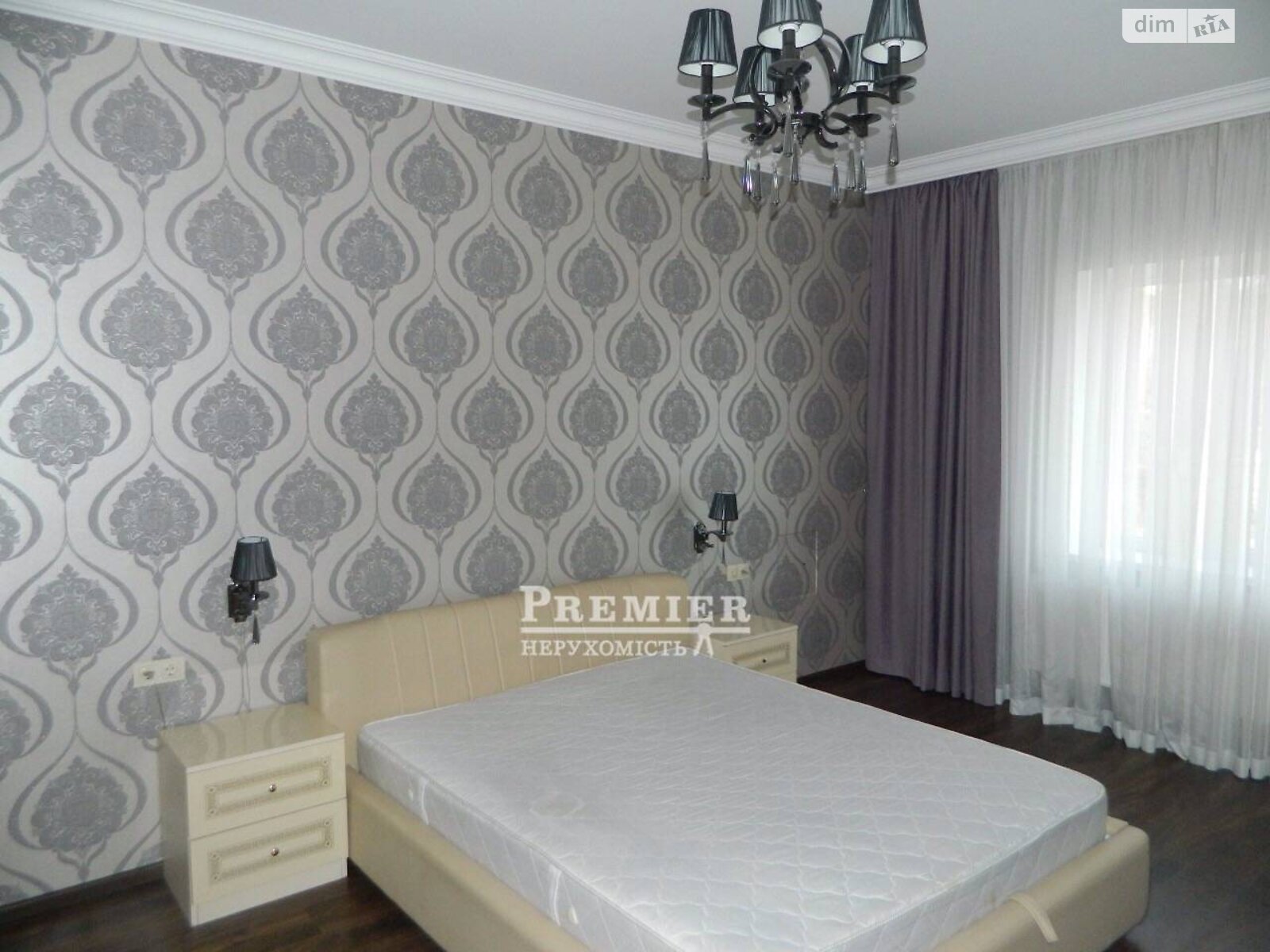 двоповерховий будинок з мансардою, 260 кв. м, цегла. Продаж в Одесі, район Великий Фонтан фото 1 двоповерховий будинок з мансардою, 260 кв. м, цегла. Продаж в Одесі, район Великий Фонтан фото 1