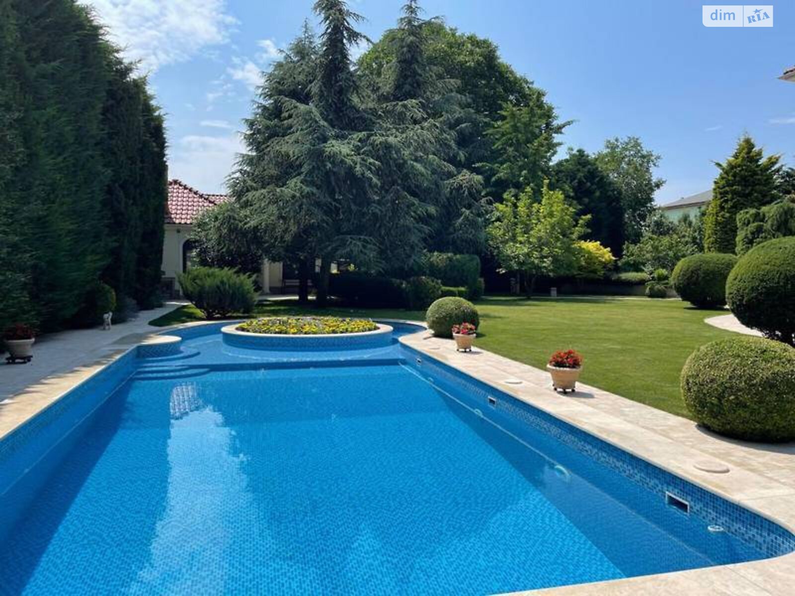 трехэтажный дом с верандой, 473.4 кв. м, кирпич. Продажа в Одессе район Большой Фонтан фото 1 трехэтажный дом с верандой, 473.4 кв. м, кирпич. Продажа в Одессе район Большой Фонтан фото 1