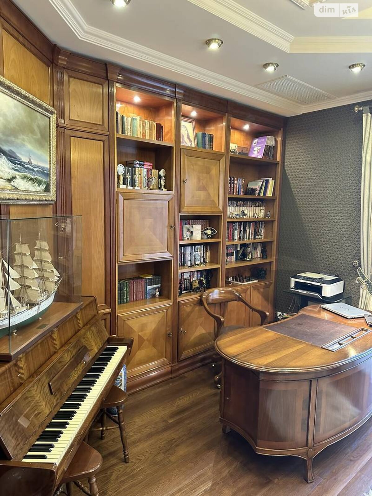 трехэтажный дом с верандой, 473.4 кв. м, кирпич. Продажа в Одессе район Большой Фонтан фото 1 трехэтажный дом с верандой, 473.4 кв. м, кирпич. Продажа в Одессе район Большой Фонтан фото 1