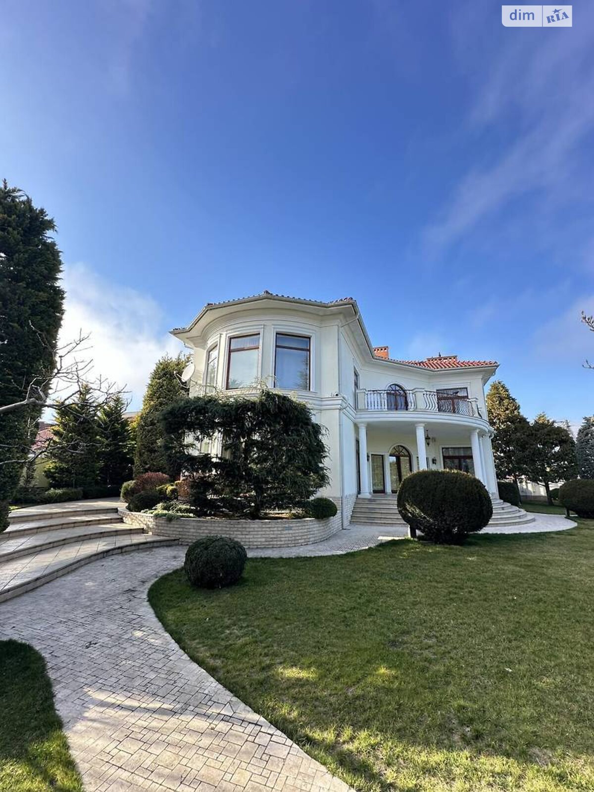 трехэтажный дом с верандой, 473.4 кв. м, кирпич. Продажа в Одессе район Большой Фонтан фото 1 трехэтажный дом с верандой, 473.4 кв. м, кирпич. Продажа в Одессе район Большой Фонтан фото 1