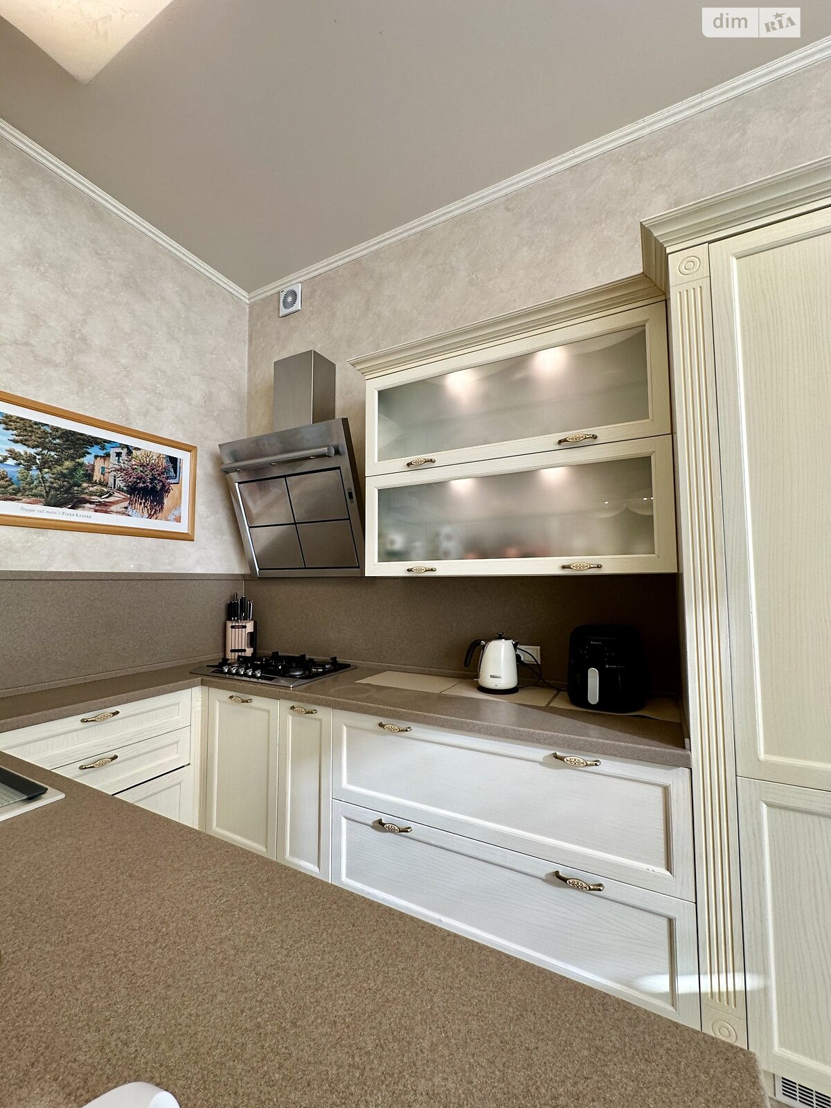 трехэтажный дом с ремонтом, 286.7 кв. м, кирпич. Продажа в Одессе район Большой Фонтан фото 1 трехэтажный дом с ремонтом, 286.7 кв. м, кирпич. Продажа в Одессе район Большой Фонтан фото 1