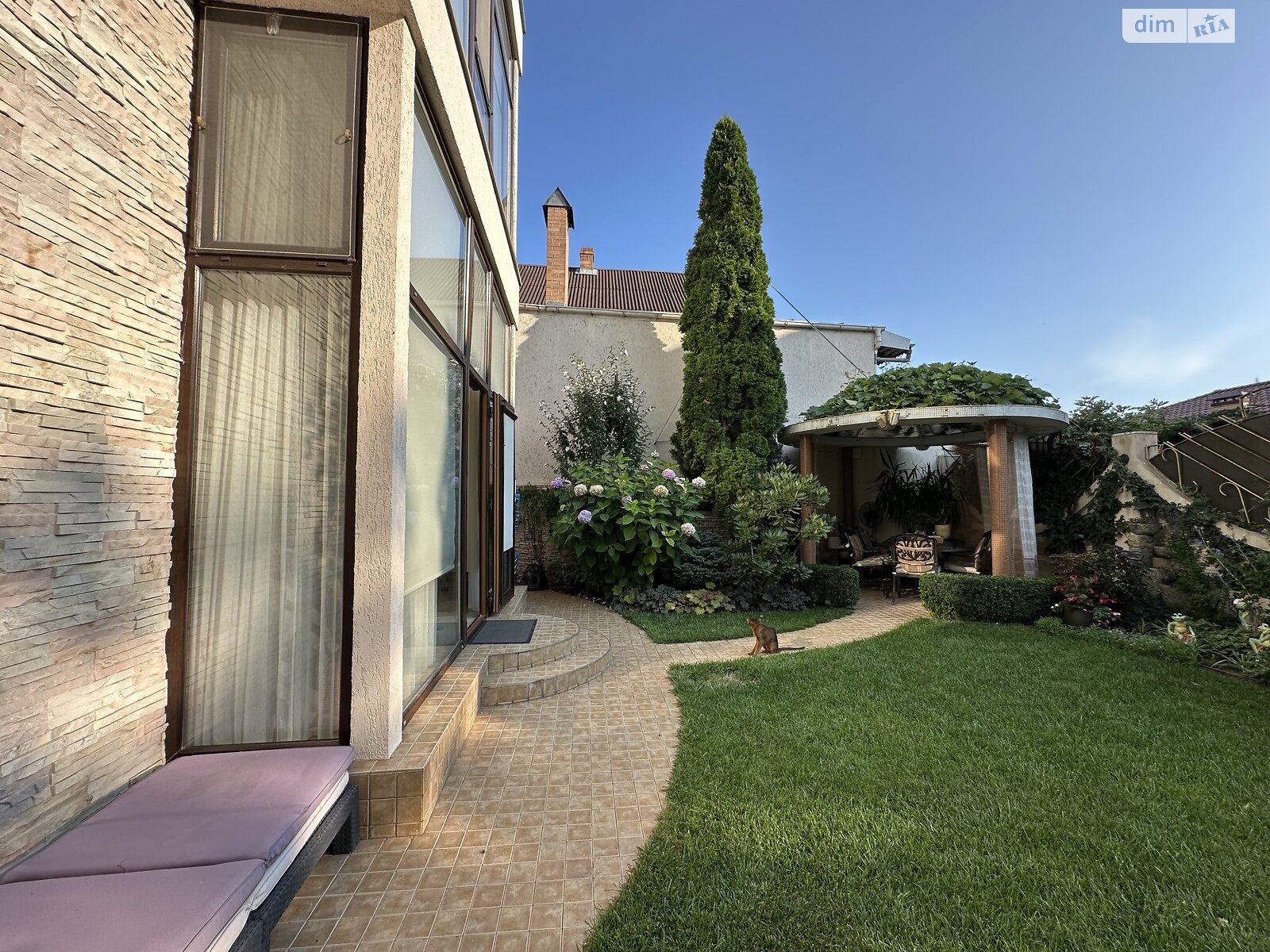 трехэтажный дом с ремонтом, 286.7 кв. м, кирпич. Продажа в Одессе район Большой Фонтан фото 1 трехэтажный дом с ремонтом, 286.7 кв. м, кирпич. Продажа в Одессе район Большой Фонтан фото 1