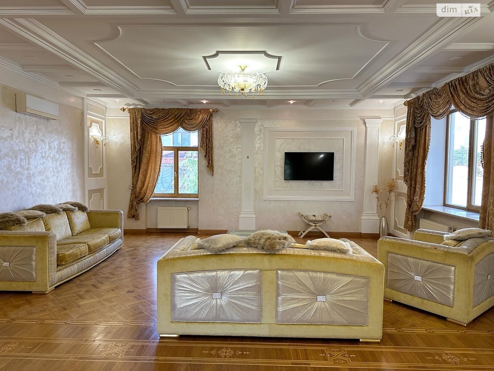 двухэтажный дом с балконом, 500 кв. м, кирпич. Продажа в Одессе район Большой Фонтан фото 1